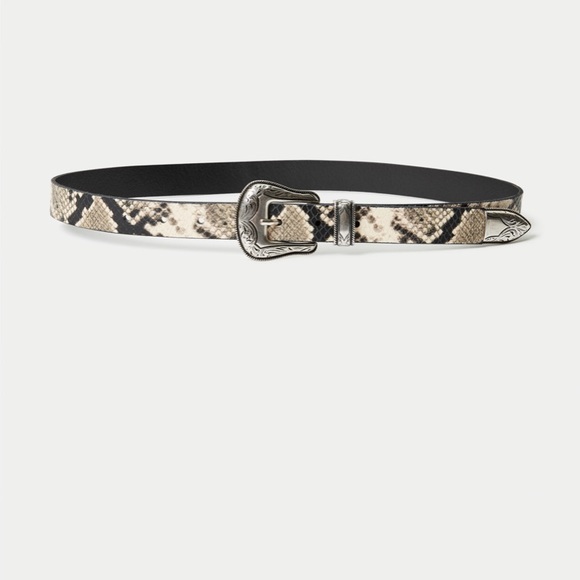 Aritzia Accessories - Aritiza Western Belt